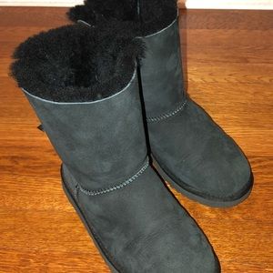 Ugg Bailey Bow Boots - Size 7